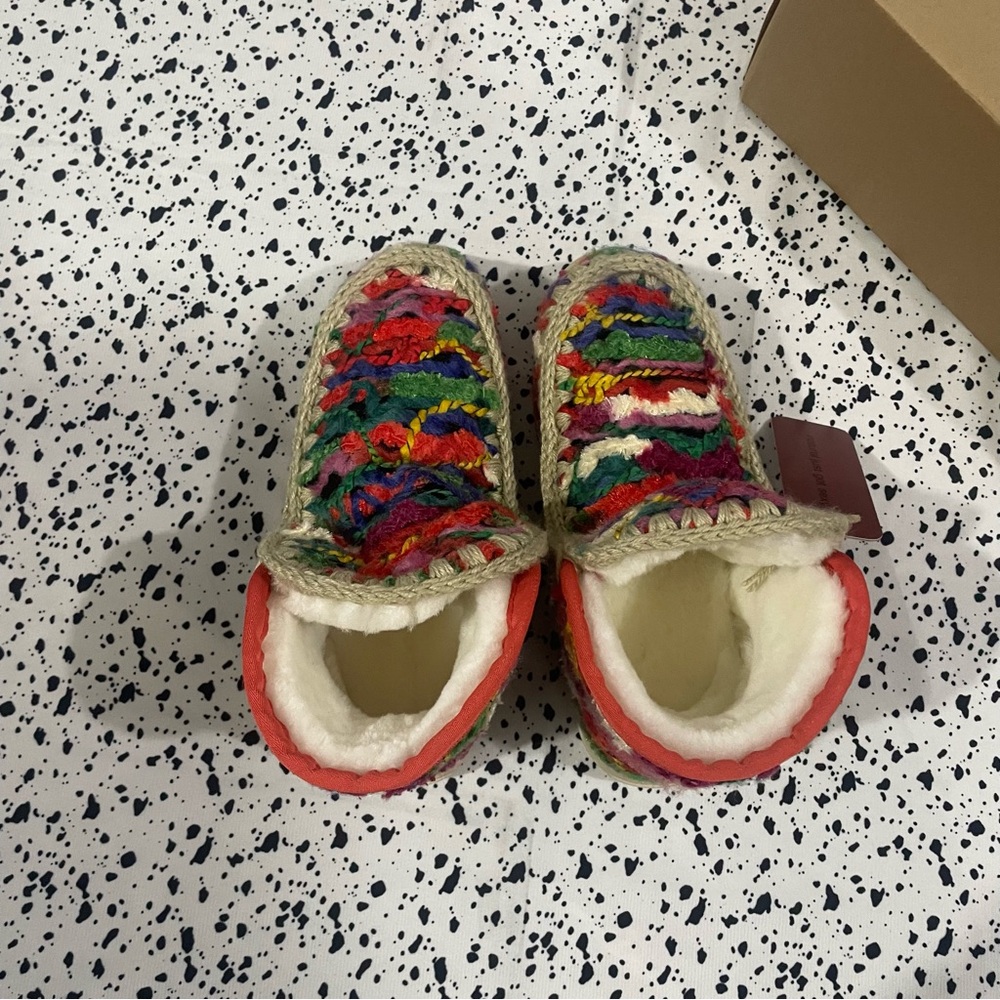 Mou Multicolor Crochet Knit Fleece-Lined Boots - Picture 5 of 8